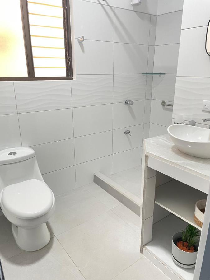 Villa 3 Min From Sjo Airport Kaeli Alajuela Esterno foto